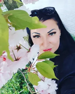 Анна Мельник