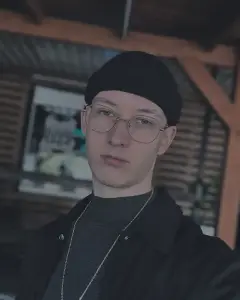 Антон Платонов