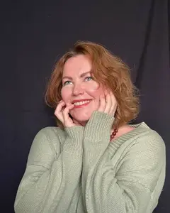 Олена Коробка