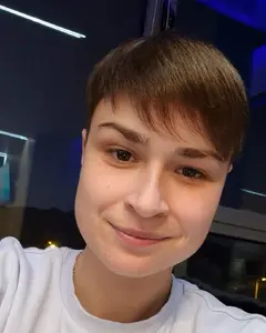 Аня Пріб