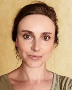 Іринка Назаровець