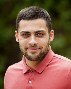 Армен Акопян