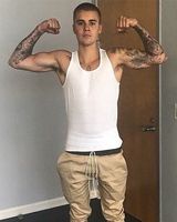 Роман Неновый