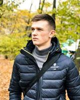 Олег Леочко