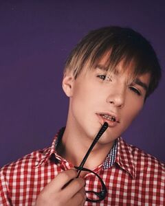 Andy 