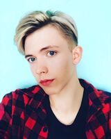 Денис Ветальевич