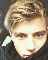 Никита Демиденко