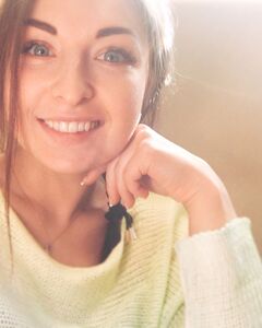 Анна Островская