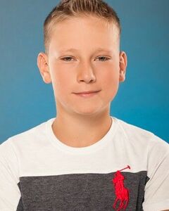 Роман 10р "141"
