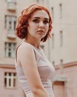 Женя Левина