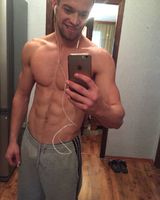 Александр Серов