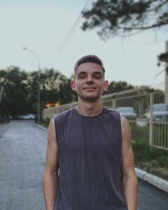 Дмитрий Бурый