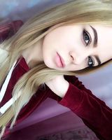 Анна Михова