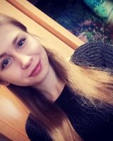 Анна Мирошниченко