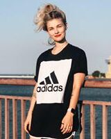 Anna Violonova
