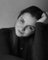 Анна Глухенька
