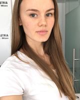 Алена Устинова