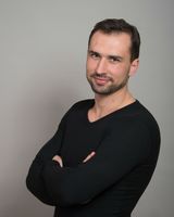 Володимир Новіков