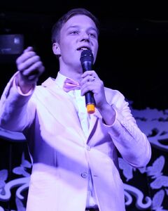 Женя Савенко