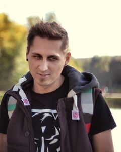 Микола Каменєв