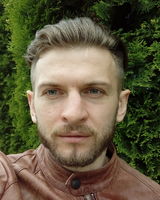 Дмитрій Савенко