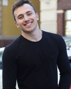 Юрий Петров