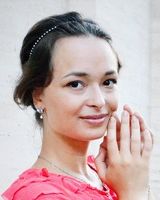 Оленька Крутий