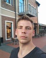 Макс Шаталов