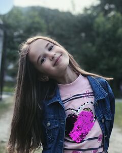 Анна Лозова