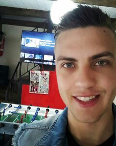 Влад Бондар