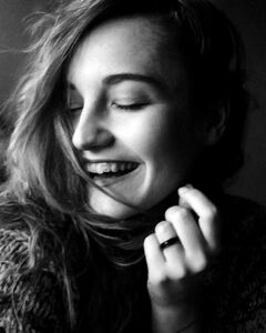 Анна Лоренс