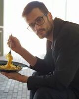 Влад Петров