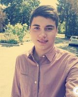 Олег Різник
