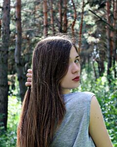 Олена Варава