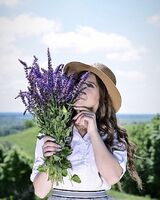 Каріна Хотинець
