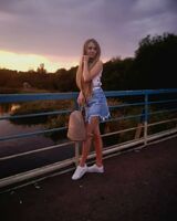 Ангеліна Буштин
