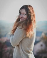Мария Попова