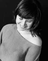 Анна Попова