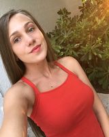 Юля Надольська