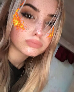 Каріна Ушакова