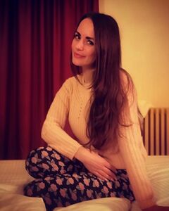 Елена Дземич