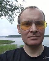 Виктор Наумов