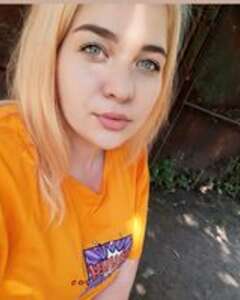 Ангелина Холод