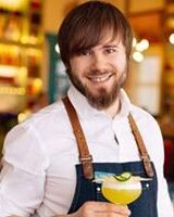 Александр Черняк