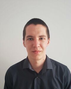 Александр Олейник