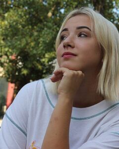 Ліза Артіменьєва