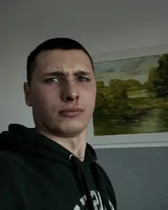 Максим Скляренко