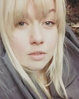 Полина Попова
