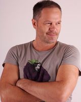 Олег Уколов