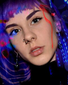 Елена Попова